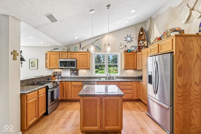 18023 Sun Ridge Circle, Noblesville, IN 46062
