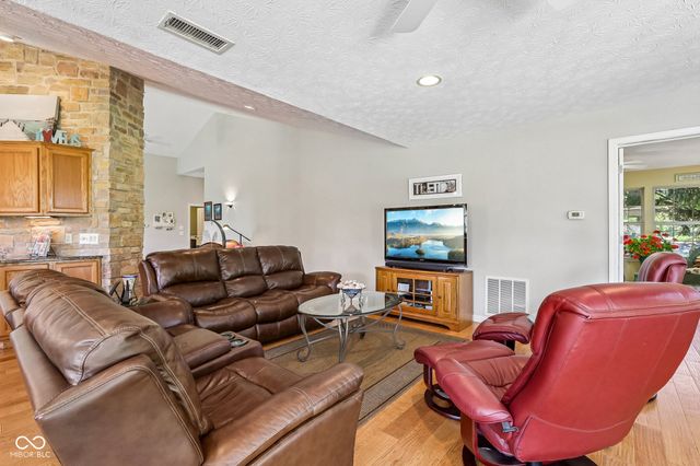 18023 Sun Ridge Circle, Noblesville, IN 46062