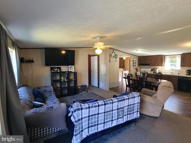 216 MEADOW TRL, Delta, PA 17314
