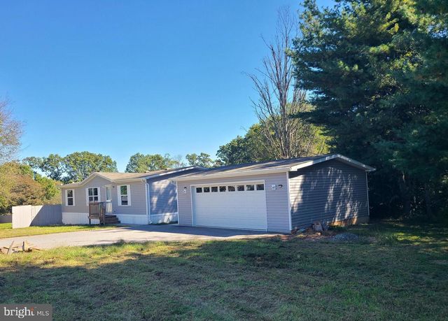 216 MEADOW TRL, Delta, PA 17314