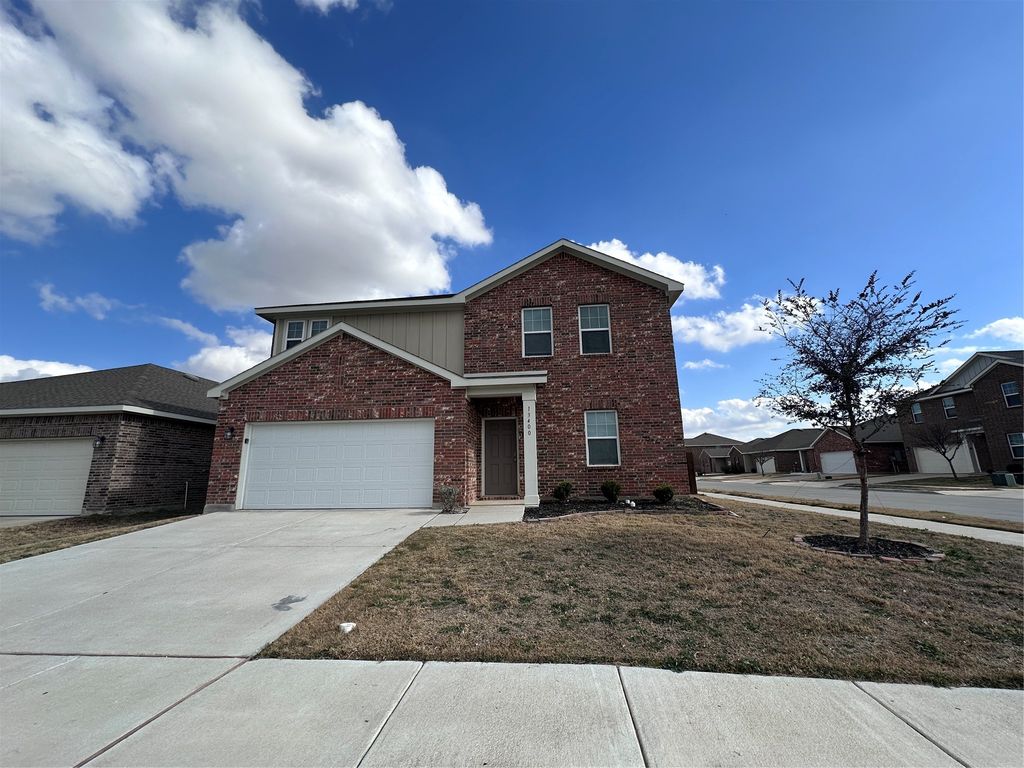 13400 Hiskey Drive, Fort Worth, TX 76052