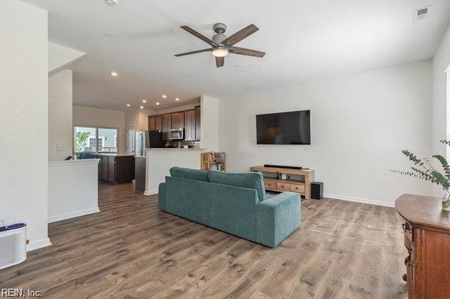 205 Runnel ST, Hampton, VA 23661