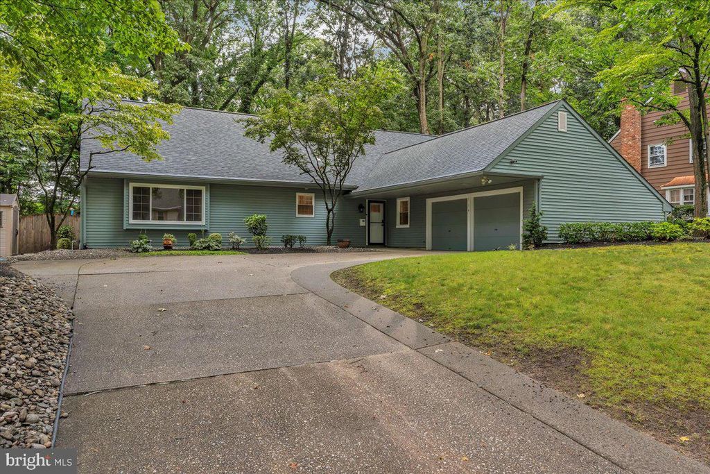 114 PARTREE RD, Cherry Hill, NJ 08003