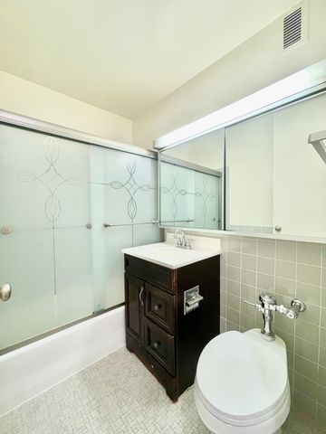 900 N Lake Shore Drive 1401, Chicago, IL 60611