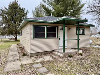 46860 Sycamore Drive, Bangor, MI 49013