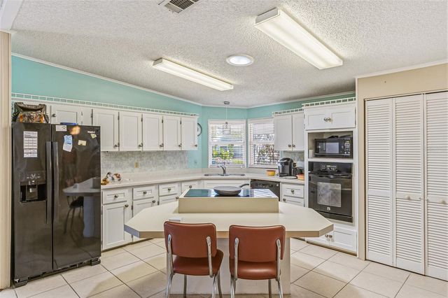 917 CYPRESS STREET, Sebastian, FL 32976