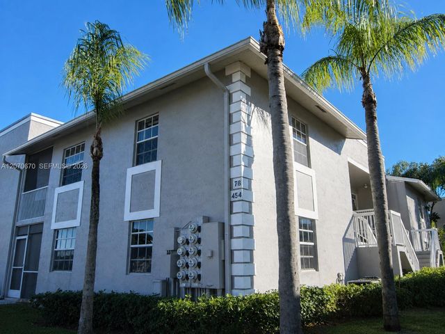 454 NE 210th Circle Terrace 202-7B, Miami, FL 33179