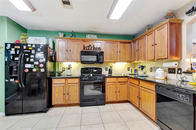 394 Sherandoe Lane, Alvin, TX 77511