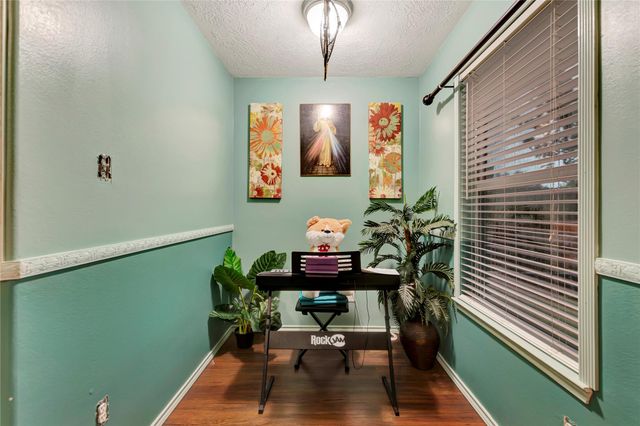 394 Sherandoe Lane, Alvin, TX 77511