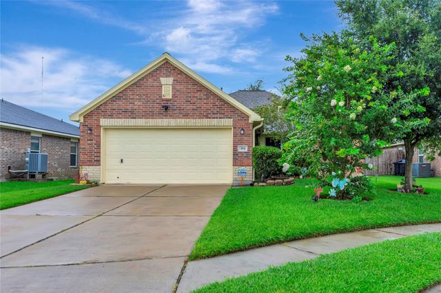 394 Sherandoe Lane, Alvin, TX 77511
