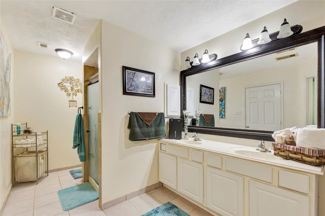 394 Sherandoe Lane, Alvin, TX 77511