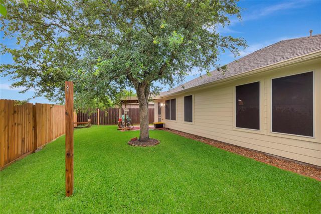 394 Sherandoe Lane, Alvin, TX 77511