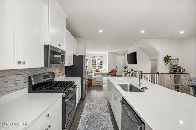 1306 English Lane 1306, Parlin, NJ 08859