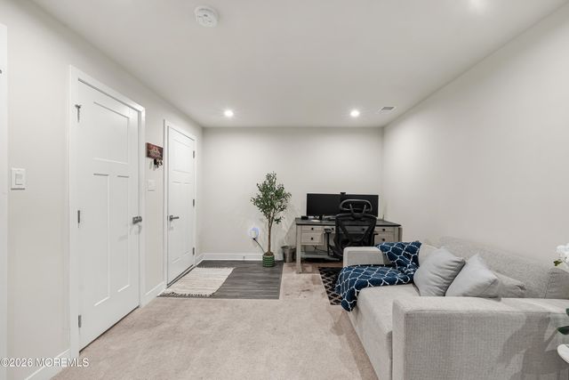 1306 English Lane 1306, Parlin, NJ 08859