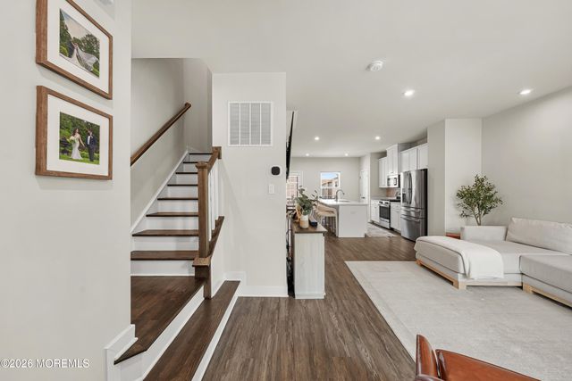 1306 English Lane 1306, Parlin, NJ 08859