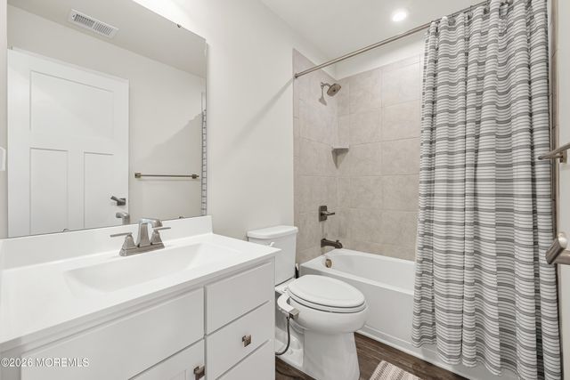 1306 English Lane 1306, Parlin, NJ 08859