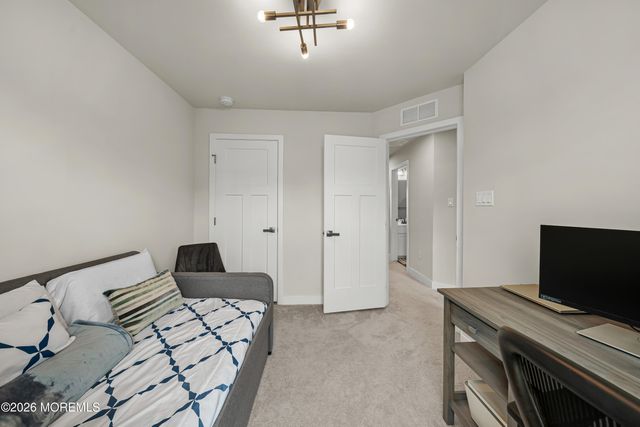1306 English Lane 1306, Parlin, NJ 08859