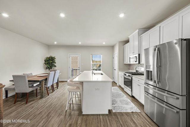 1306 English Lane 1306, Parlin, NJ 08859
