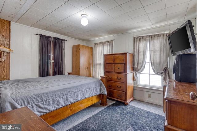 128 N 2ND ST, Mcsherrystown, PA 17344