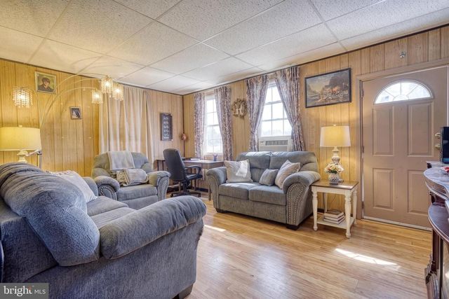 128 N 2ND ST, Mcsherrystown, PA 17344