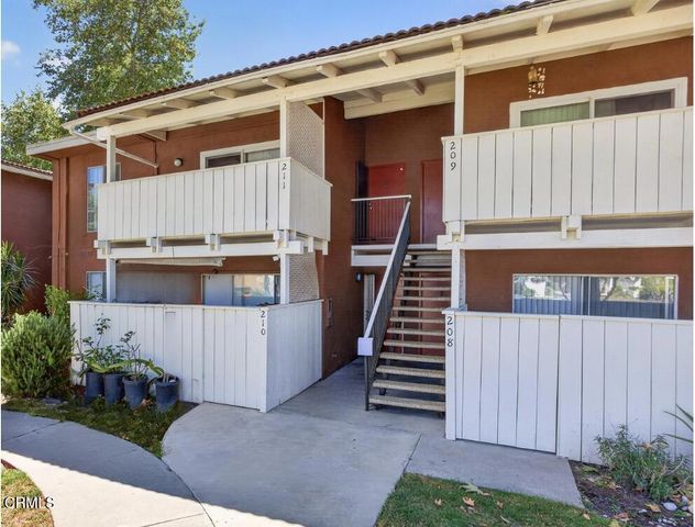 1300 Saratoga Avenue 211, Ventura, CA 93003