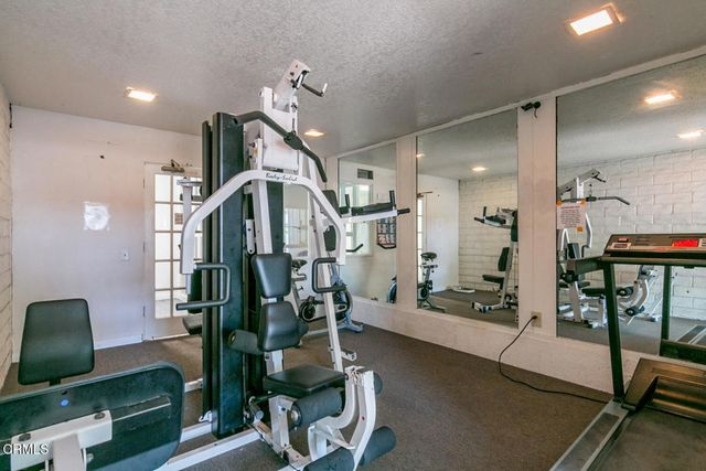 1300 Saratoga Avenue 211, Ventura, CA 93003