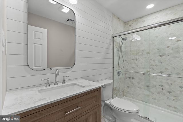 15 BRIAN CT, Toms River, NJ 08757