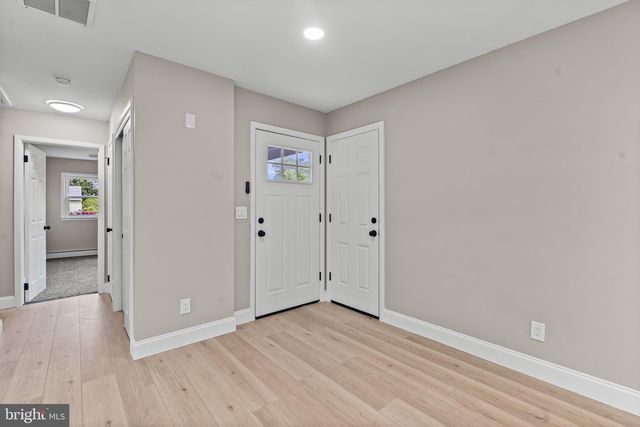 15 BRIAN CT, Toms River, NJ 08757