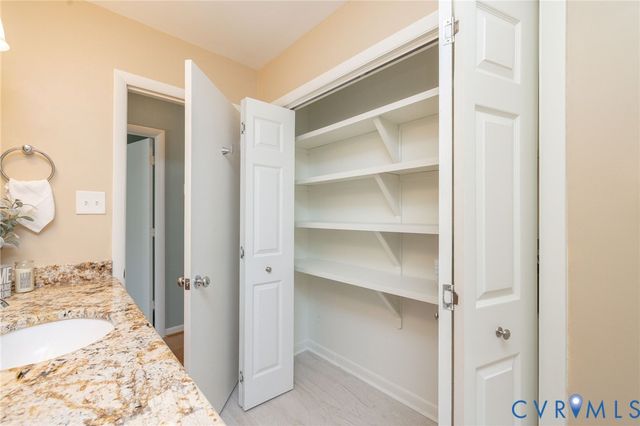 13614 Northwich Dr, Midlothian, VA 23112