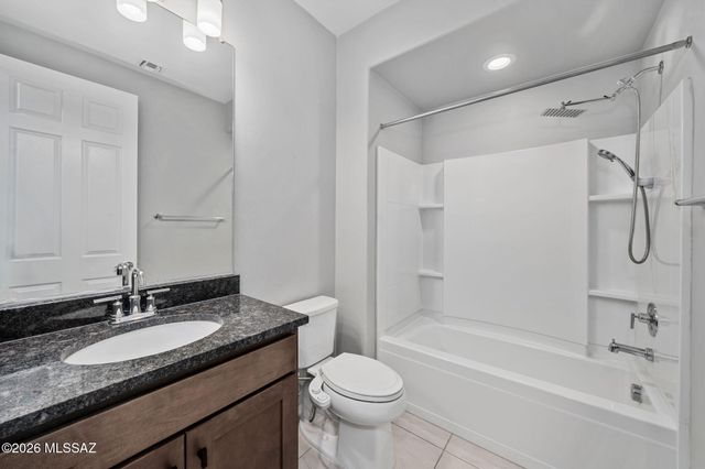 7910 S Expedition Drive, Tucson, AZ 85747