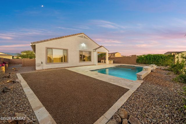 7910 S Expedition Drive, Tucson, AZ 85747