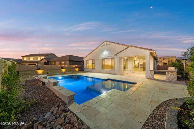 7910 S Expedition Drive, Tucson, AZ 85747