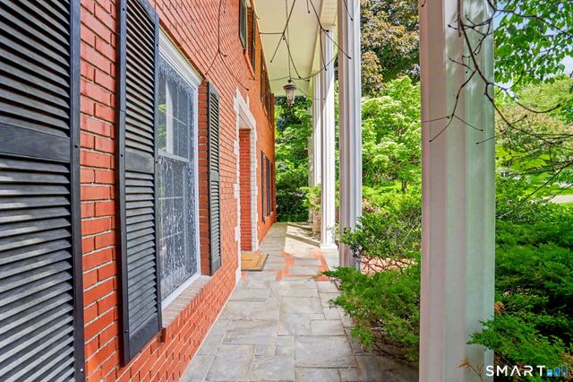 11 Tanglewood Drive, Danbury, CT 06811