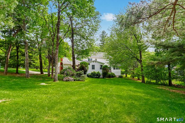 11 Tanglewood Drive, Danbury, CT 06811