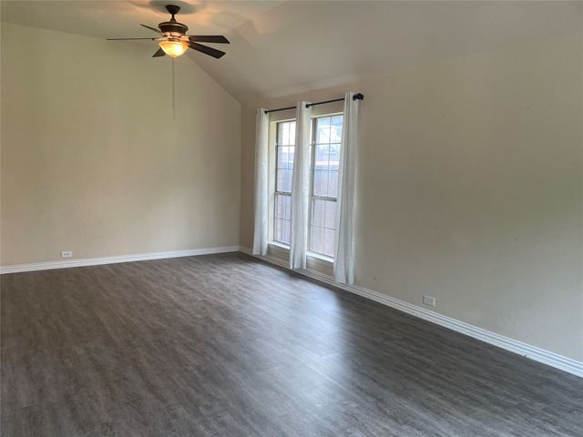 421 Brighton Street, Roanoke, TX 76262