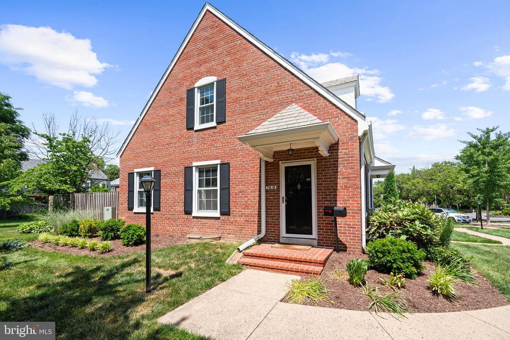 3616 S WAKEFIELD ST, Arlington, VA 22206
