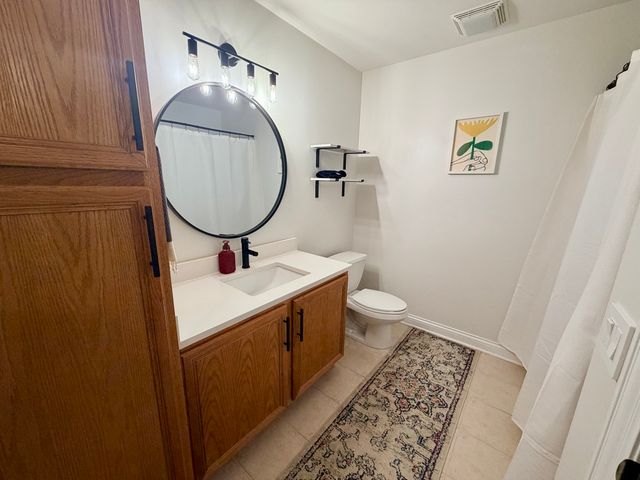 9730 Koch Court 2F, Orland Park, IL 60467
