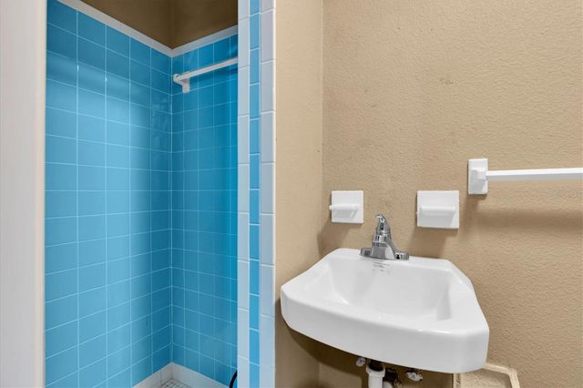 7037 GREEN STREET, New Port Richey, FL 34652