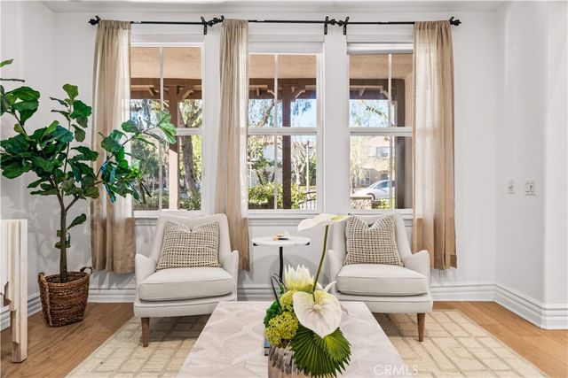 33 Modesto, Irvine, CA 92602