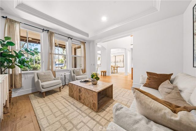 33 Modesto, Irvine, CA 92602