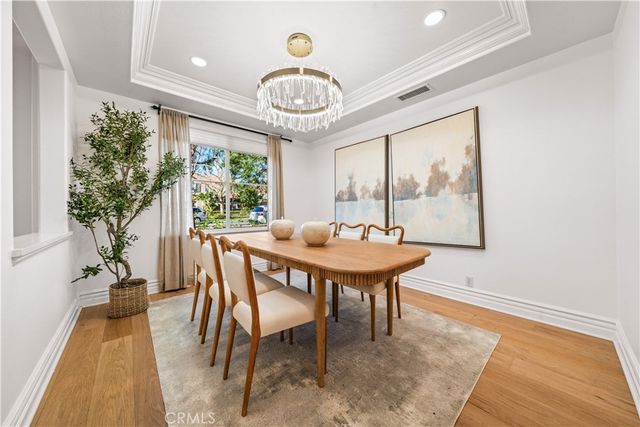 33 Modesto, Irvine, CA 92602