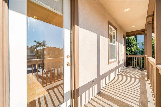 33 Modesto, Irvine, CA 92602