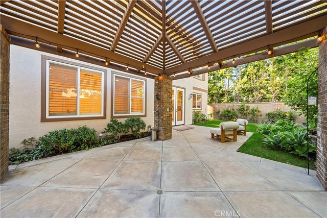 33 Modesto, Irvine, CA 92602