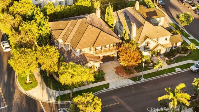 33 Modesto, Irvine, CA 92602