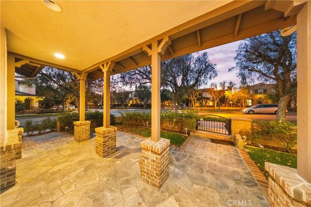 33 Modesto, Irvine, CA 92602