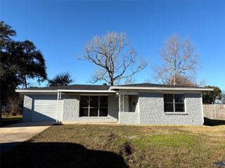 375 Myrna Loy Dr, Beaumont, TX 77705