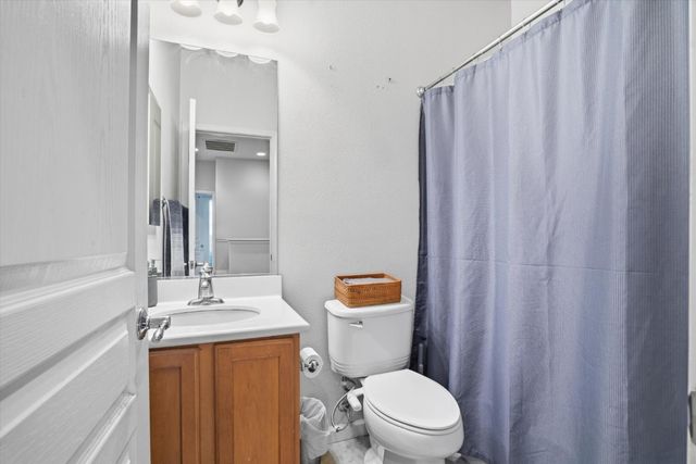 116 W Luna Loca Ln, Tracy, CA 95391