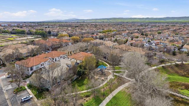 116 W Luna Loca Ln, Tracy, CA 95391