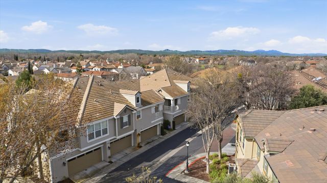 116 W Luna Loca Ln, Tracy, CA 95391