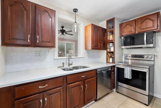 742 Montrose Avenue, Columbus, OH 43209